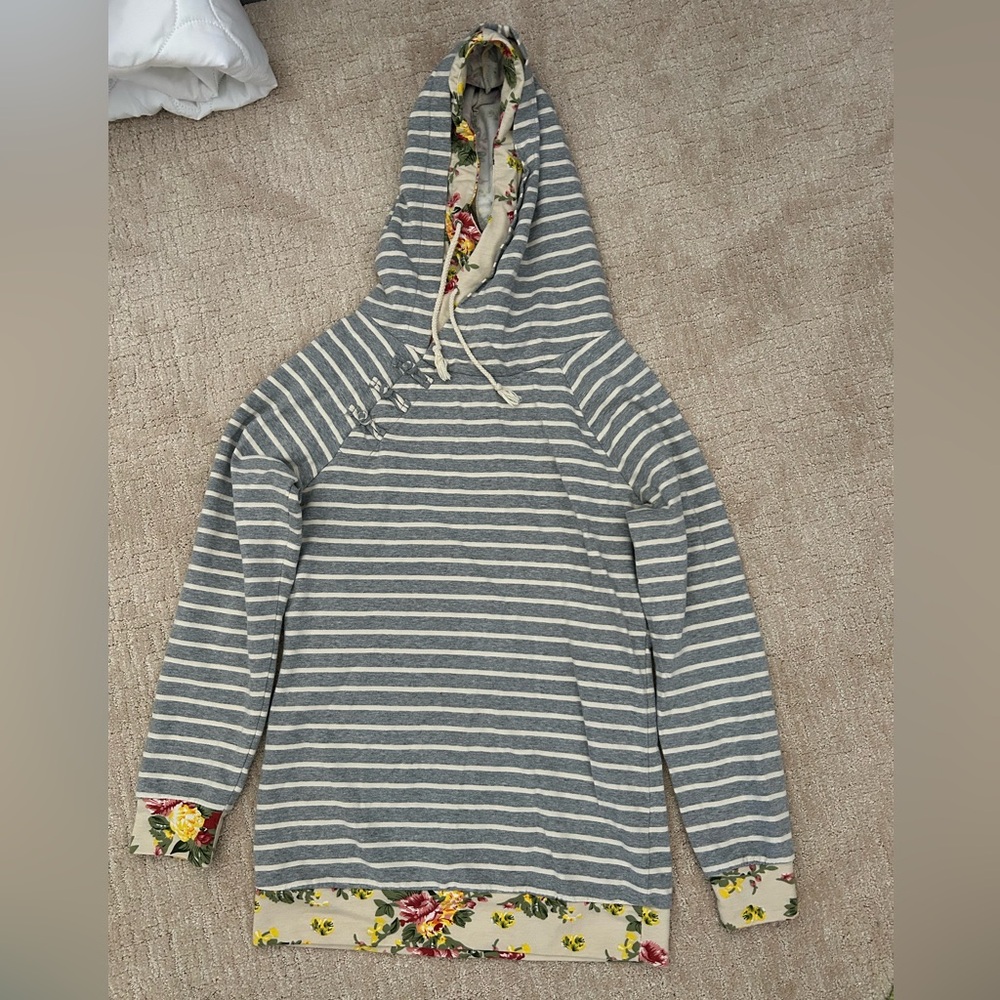 Double hooded long sleeve shirt, size L